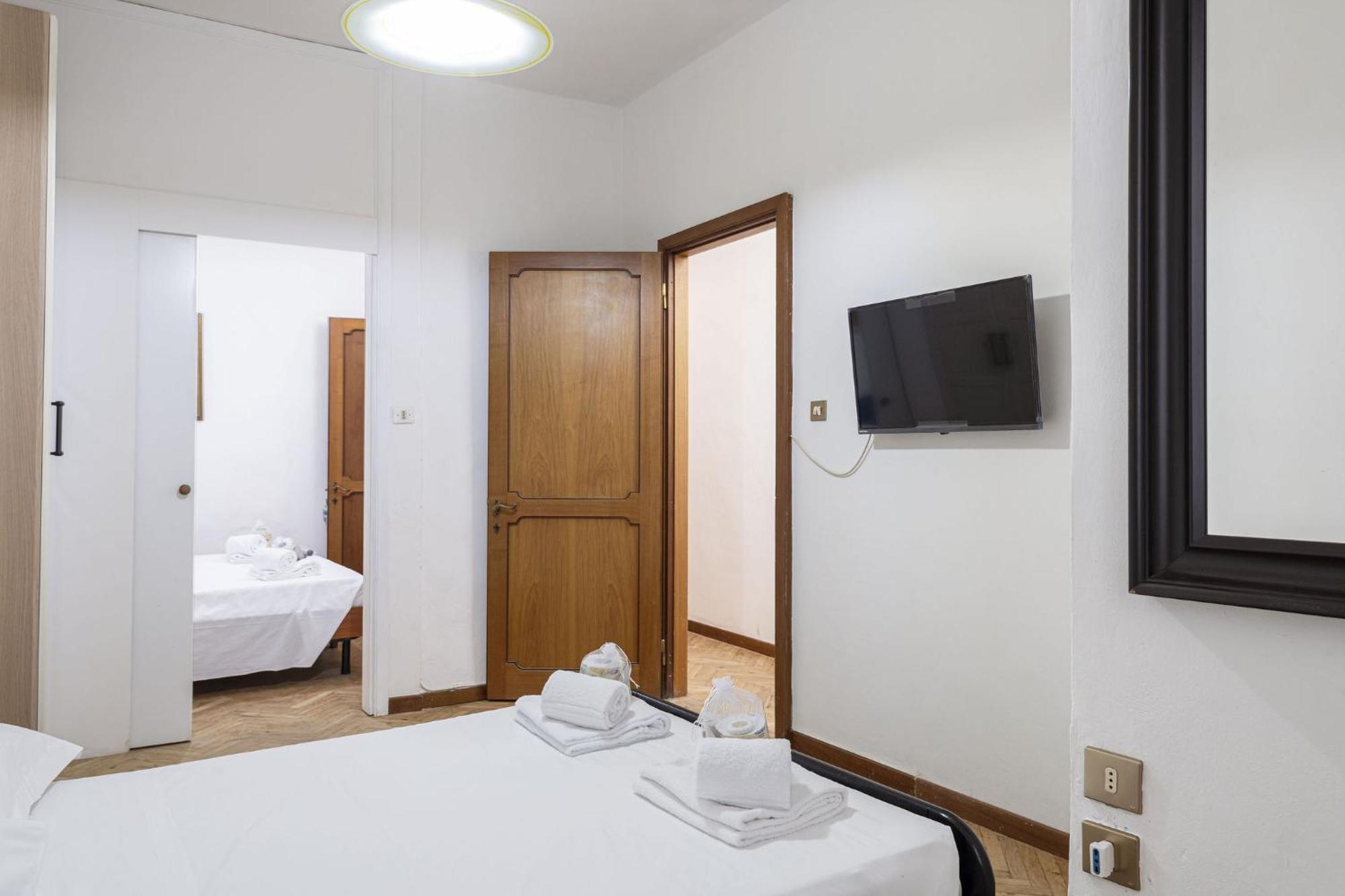 Apartament Unyca - Ampio Rifugio Per Famiglie A Firenze Zewnętrze zdjęcie